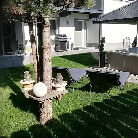 Am Waldweg Lägenhet
