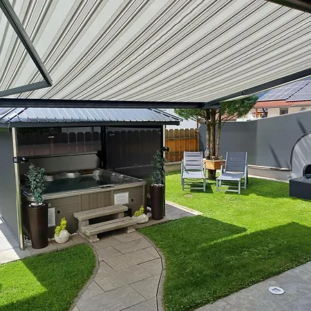 Am Waldweg Lägenhet